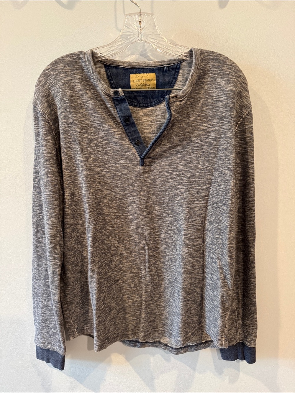 Lucky Brand Henley Knit Gray Blue long sleeve 4 button Men’s Shirt Medium